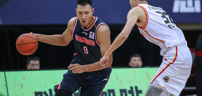 早报：推开门重逢再相拥？（早报：开门相逢，能再拥抱吗？）