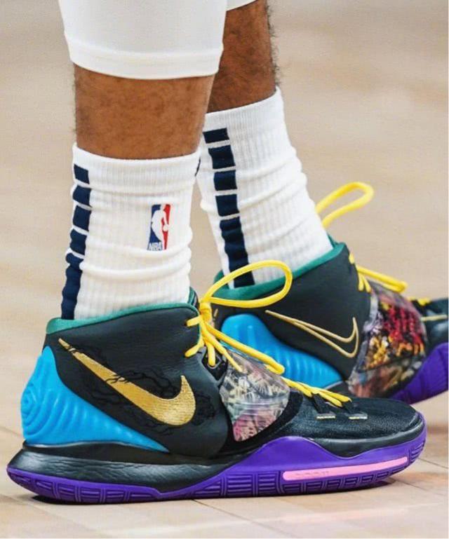 杜锋：3天3赛对体能考验比较大，全新的队友和战术磨合越来越好（杜锋：三天三赛体能压力不小，新队友与战术磨合日益顺畅）