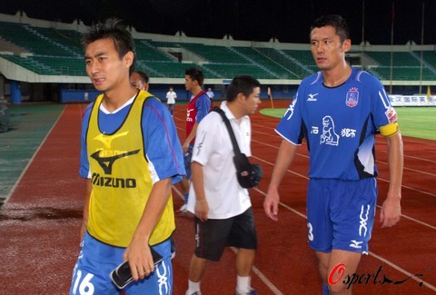 河南省委书记刘宁会见河南队将士，祝贺河南队勇夺足协杯亚军（河南省委书记刘宁接见河南队将士，祝贺球队斩获足协杯亚军）