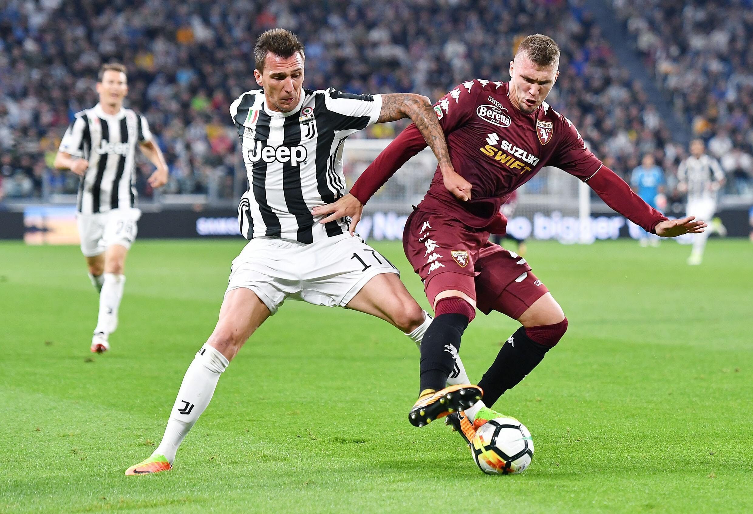 埃贝尔：诺伊尔仍是世界最佳门将之一；续约问题我们会联系他（埃贝尔：诺伊尔依旧位列世界顶级门将；续约事宜将与其沟通）