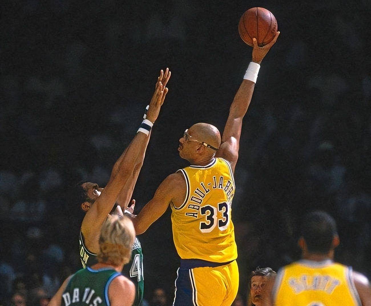 博主：王钰栋月底大概率去U21联赛支援，目标是冲乙（博主曝王钰栋或于月末驰援U21联赛，剑指冲乙）