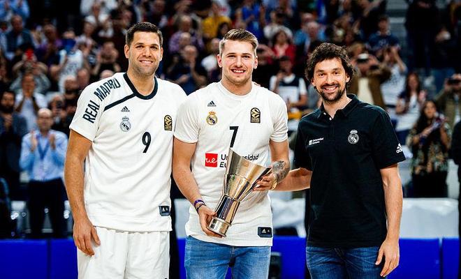 跟队：国米给比萨75万欧就能取消阿金桑米罗的买断权（队记：国米支付75万欧即可撤销比萨对阿金桑米罗的买断权）