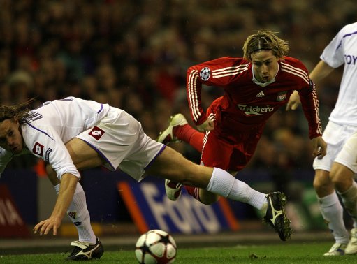 世体列阿隆索接班人：阿贝洛亚、劳尔在列，索拉里二进宫？（世体盘点阿隆索潜在接任者：阿贝洛亚、劳尔入选，索拉里或再度回归？）