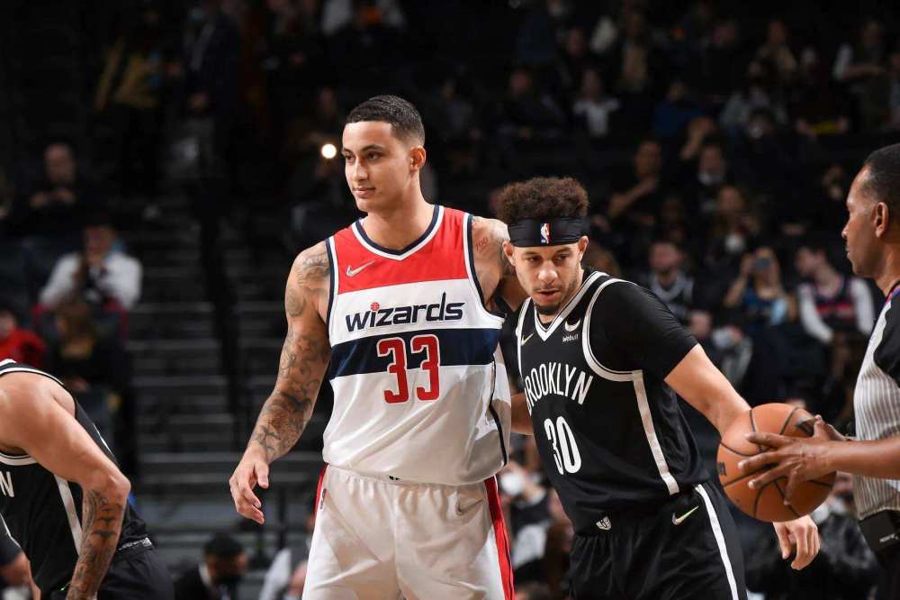 新星连续三场送助攻，被誉为未来核心（新星三连场助攻，获赞球队未来中坚）