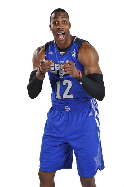 本赛季新秀单场20+场次：克尼佩尔10次，二三名合计只有9次（本季新秀20+场次数榜：克尼佩尔10场，第二三名合计仅9场）