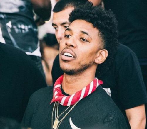 官方：受全运赛事影响，新鹏城vs成都改在肇庆新区体育场进行（官方：因全运会赛程调整，新鹏城vs成都移至肇庆新区体育场）