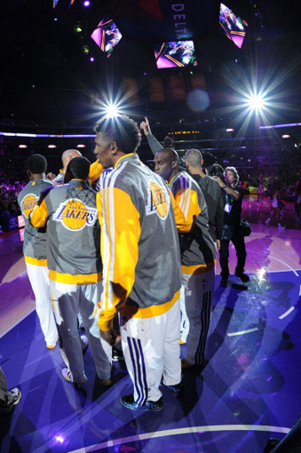 吉列斯皮连续6场进至少3个三分，NBA目前第二长（吉列斯皮已连6场投中至少3记三分，位居NBA目前第二长）