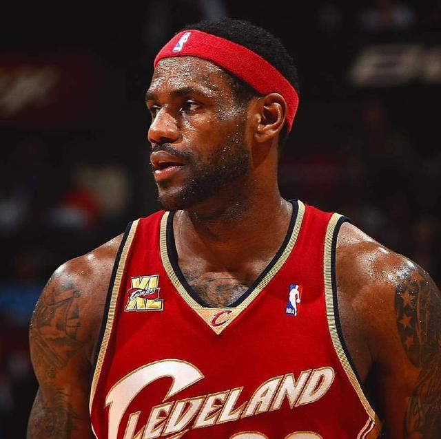 篮球摄影拍摄技巧（篮球赛场拍摄要领）