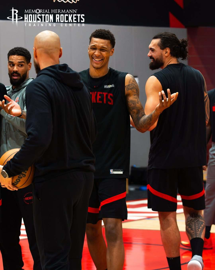 首尔主帅：赛前和林加德讨论过，让他更好地去领导球队（首尔主帅：赛前与林加德交流，期待他更好带队）