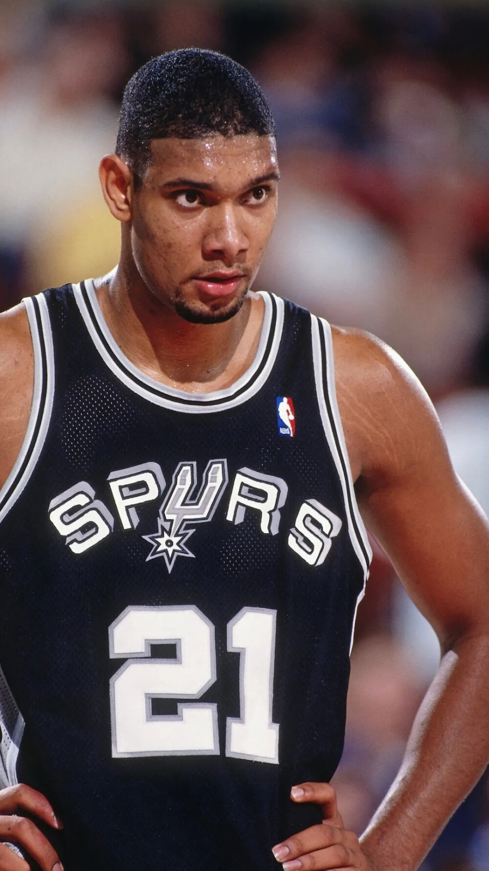 海港客战英博：5外援PK4外援，吾米提江先发，李新翔替补（海港客场挑战英博：五外援对四外援，吾米提江首发，李新翔替补）