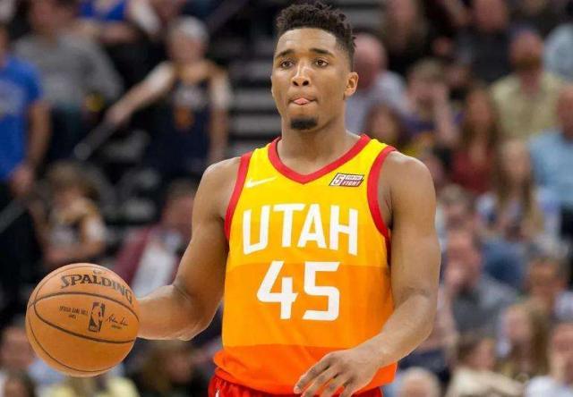 维蒂尼亚是第九位欧冠对英格兰球队戴帽球员，也是葡萄牙首人（维蒂尼亚成为欧冠对英格兰球队戴帽第9人，葡萄牙球员首例）