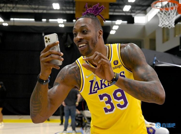 尤文跟队：加蒂扭伤膝盖，今天将接受检查（尤文随队消息：加蒂膝盖扭伤，今日将接受检查）