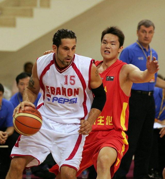 2025-26橄榄球欧冠R1格罗斯特胜卡斯特，托马斯威廉姆斯表现亮眼（2025-26欧冠橄榄球首轮：格罗斯特击败卡斯特，托马斯·威廉姆斯惊艳发挥）