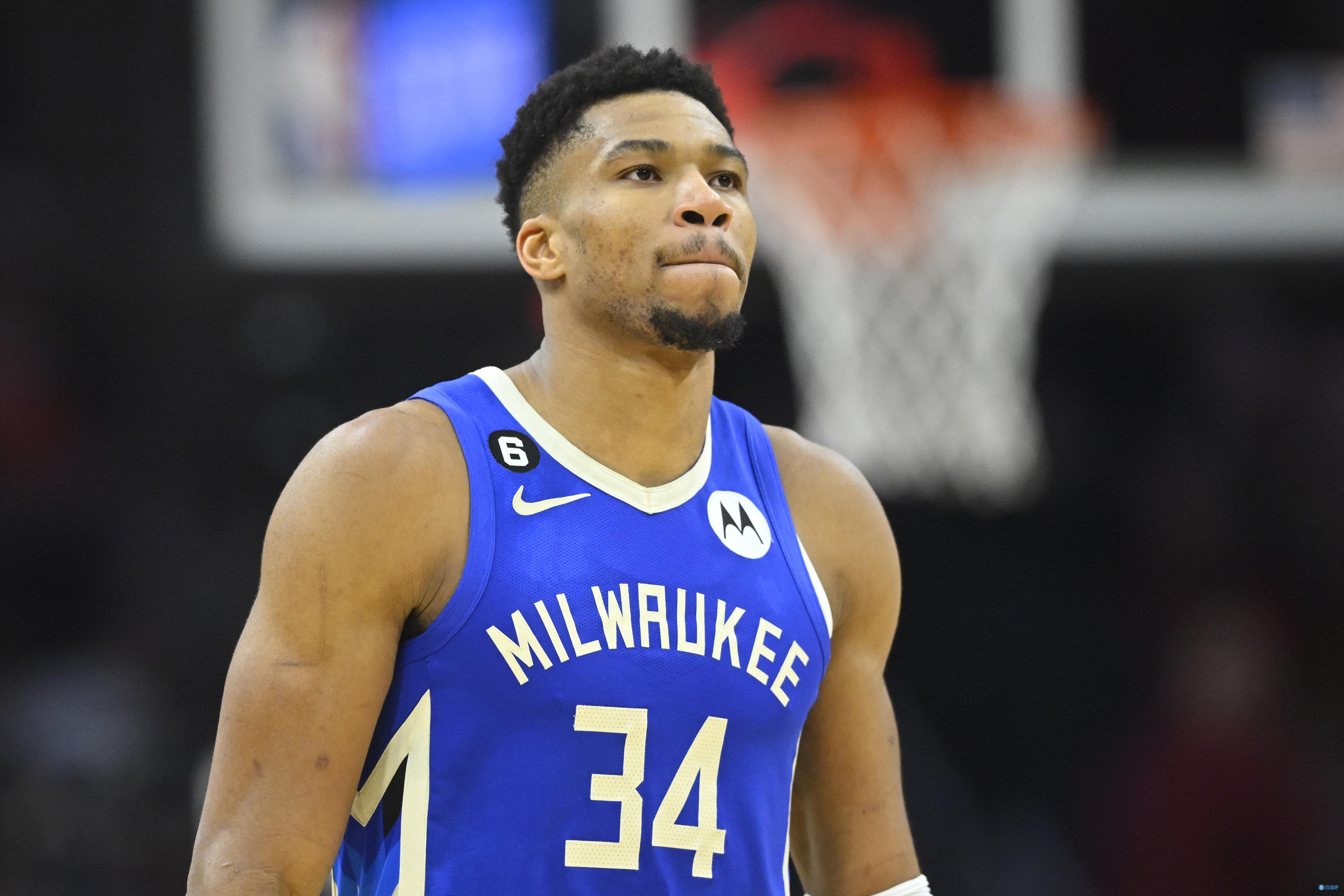 记者：西海岸下周二在杭州集结，杭州备战期间要踢一场热身赛（记者：西海岸队下周二赴杭集结，驻杭备战期间将进行一场热身赛）