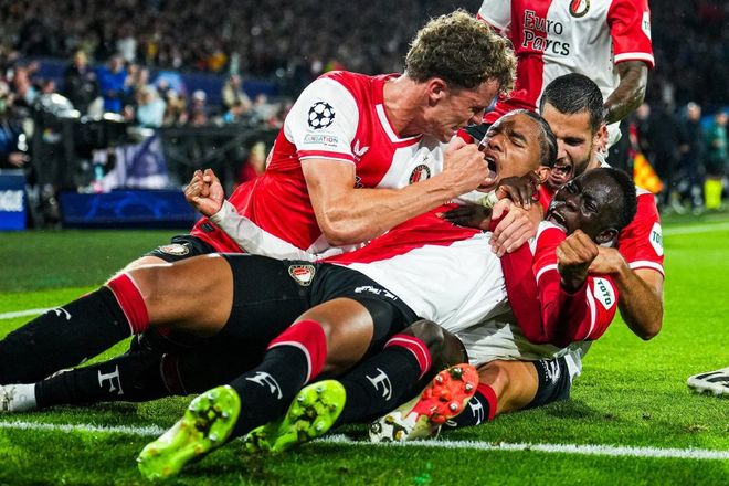 阿森纳发布第三球衣：晨霜白为主基调！（阿森纳推出第三款球衣：以晨霜白为主色）